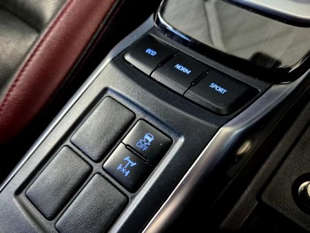 2024-Toyota-Fortuner-28-GD-6-4x4-VX-Auto_22
