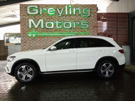 2019-Mercedes-Benz-GLC-300d-4Matic_1