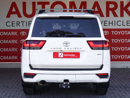 2024-Toyota-Land-Cruiser-300-V6-33-D-ZX_10