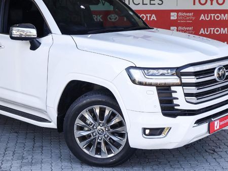 2024-Toyota-Land-Cruiser-300-V6-33-D-ZX_5