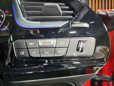 2022-BMW-Z4-M40i_18