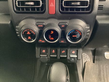 2020-Suzuki-Jimny-15-GLX-Auto_12