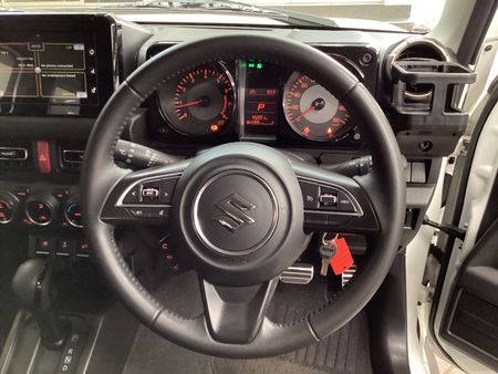 2020-Suzuki-Jimny-15-GLX-Auto_6