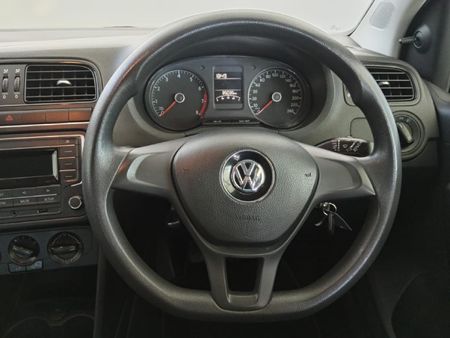2020-Volkswagen-Polo-Vivo-14-Trendline-5-dr_9
