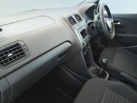 2020-Volkswagen-Polo-Vivo-14-Trendline-5-dr_6