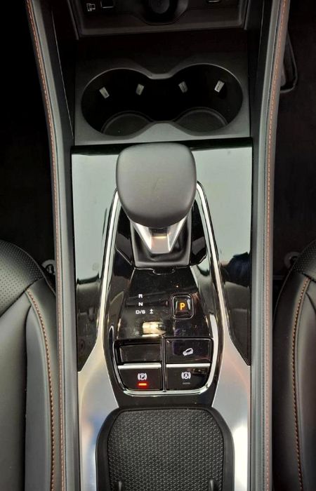 2026-MG-HS-15T-Del-Auto_12