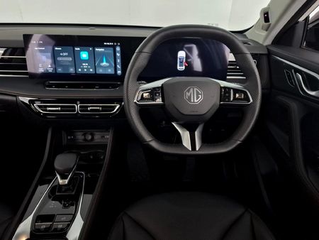 2026-MG-HS-15T-Del-Auto_17