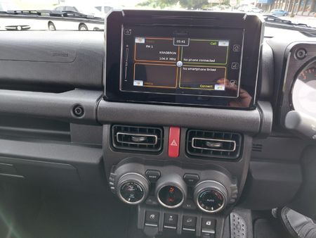2026-Suzuki-Jimny-15-GLX-Auto_10