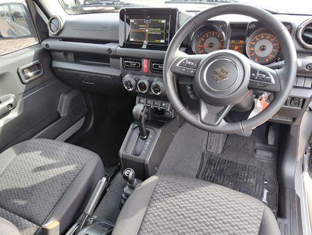 2026-Suzuki-Jimny-15-GLX-Auto_11