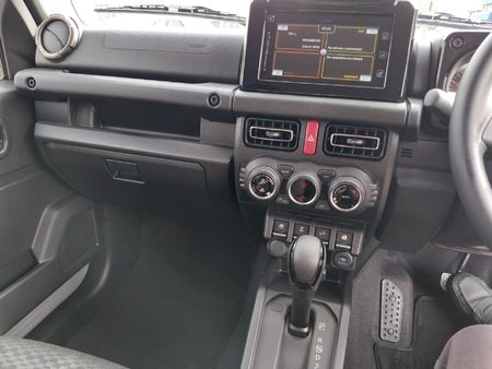 2026-Suzuki-Jimny-15-GLX-Auto_13