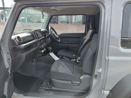 2026-Suzuki-Jimny-15-GLX-Auto_17