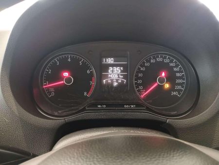 2020-Volkswagen-Polo-Vivo-14-Trendline-5-dr_12