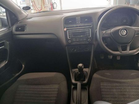 2020-Volkswagen-Polo-Vivo-14-Trendline-5-dr_6