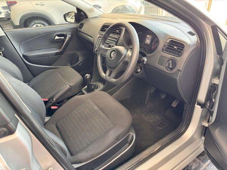 2020-Volkswagen-Polo-Vivo-14-Trendline-5-dr_7
