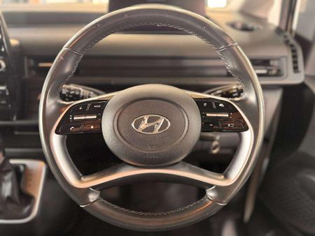 2025-Hyundai-Staria-22d-Executive-Auto_13
