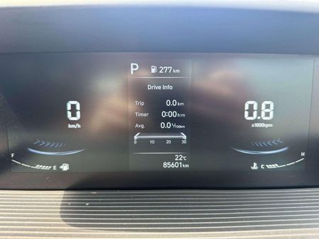 2025-Hyundai-Staria-22d-Executive-Auto_14