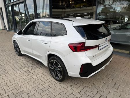 2023-BMW-X1-sDrive18d-M-Sport_2