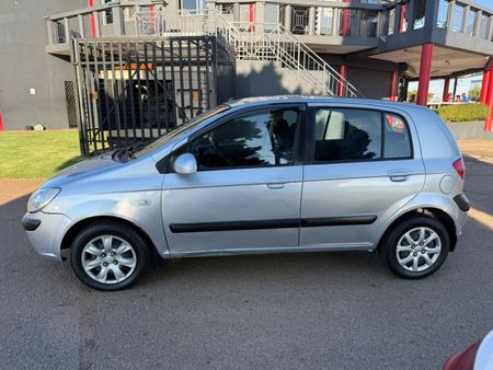 2008-Hyundai-Getz-16_2