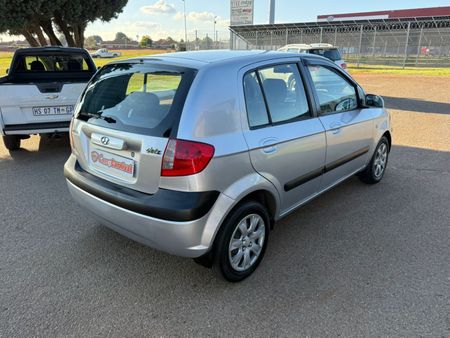 2008-Hyundai-Getz-16_3