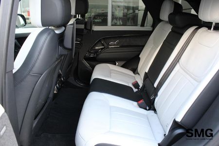 2024-Land-Rover-Range-Rover-Sport-30D-Dynamic-HSE-D350_11