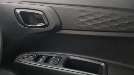 2026-Hyundai-Grand-i10-10-Motion_19