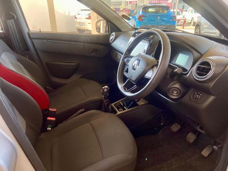 2024-Renault-Kwid-10-Techno_8