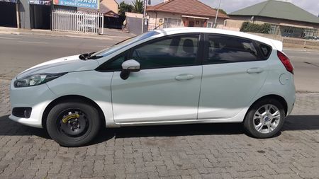 2016-Ford-Fiesta-10-Ecoboost-manual_0