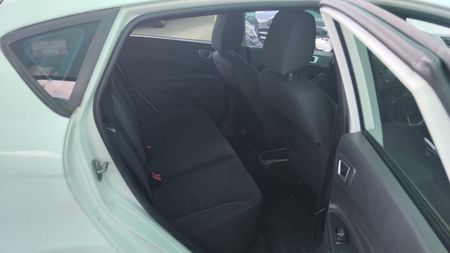 2016-Ford-Fiesta-10-Ecoboost-manual_7