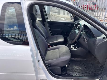2015-Nissan-NP200-16-AC-Safety-Pack_12