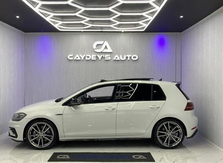 2019-Volkswagen-Golf-VII-20-TSI-R-Auto-228kW_5