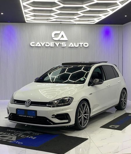 2019-Volkswagen-Golf-VII-20-TSI-R-Auto-228kW_7