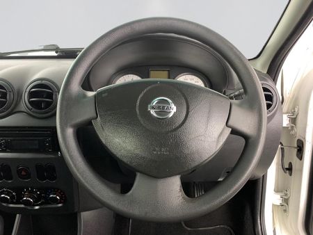 2022-Nissan-NP200-16-AC-Safety-Pack_9