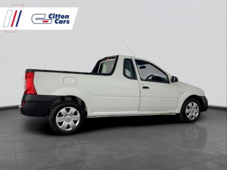 2022-Nissan-NP200-16-AC-Safety-Pack_4