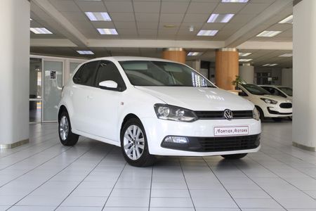 2021-Volkswagen-Polo-Vivo-COMFORTLINE_0