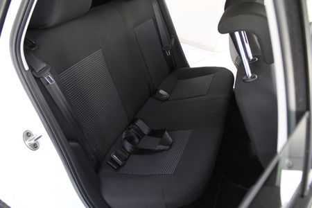 2021-Volkswagen-Polo-Vivo-COMFORTLINE_15