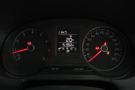 2021-Volkswagen-Polo-Vivo-COMFORTLINE_17