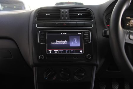 2021-Volkswagen-Polo-Vivo-COMFORTLINE_18