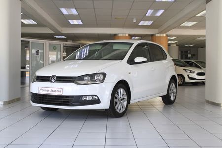 2021-Volkswagen-Polo-Vivo-COMFORTLINE_1
