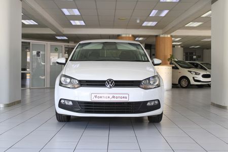 2021-Volkswagen-Polo-Vivo-COMFORTLINE_2