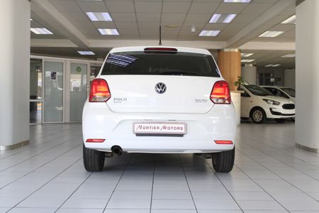 2021-Volkswagen-Polo-Vivo-COMFORTLINE_3