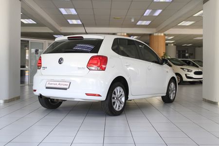 2021-Volkswagen-Polo-Vivo-COMFORTLINE_4