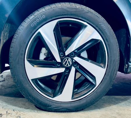 2024-Volkswagen-Polo-Sedan-10TSI-Style_5