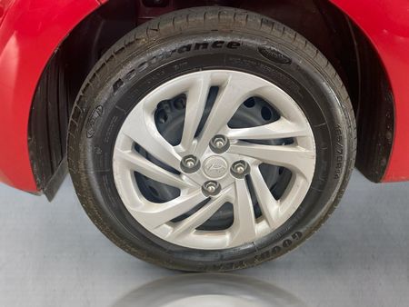 2023-Hyundai-Grand-i10-10-Motion_18
