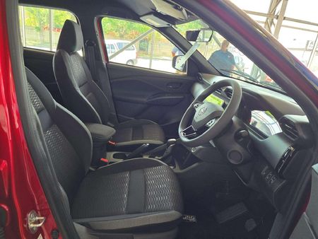 2026-Nissan-Magnite-Kuro-10T-CVT-Auto_19