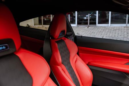 2024-BMW-M4-Coupe-M-DCT-Competition-AWD_10