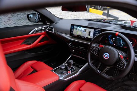 2024-BMW-M4-Coupe-M-DCT-Competition-AWD_17