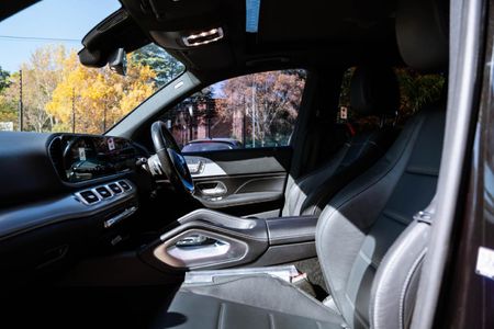 2021-Mercedes-Benz-GLE-400d-4Matic_12
