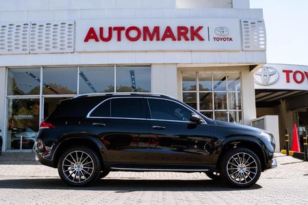 2021-Mercedes-Benz-GLE-400d-4Matic_15