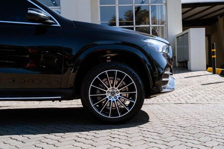2021-Mercedes-Benz-GLE-400d-4Matic_16