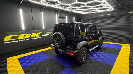 2023-Suzuki-Jimny-15-GLX_8